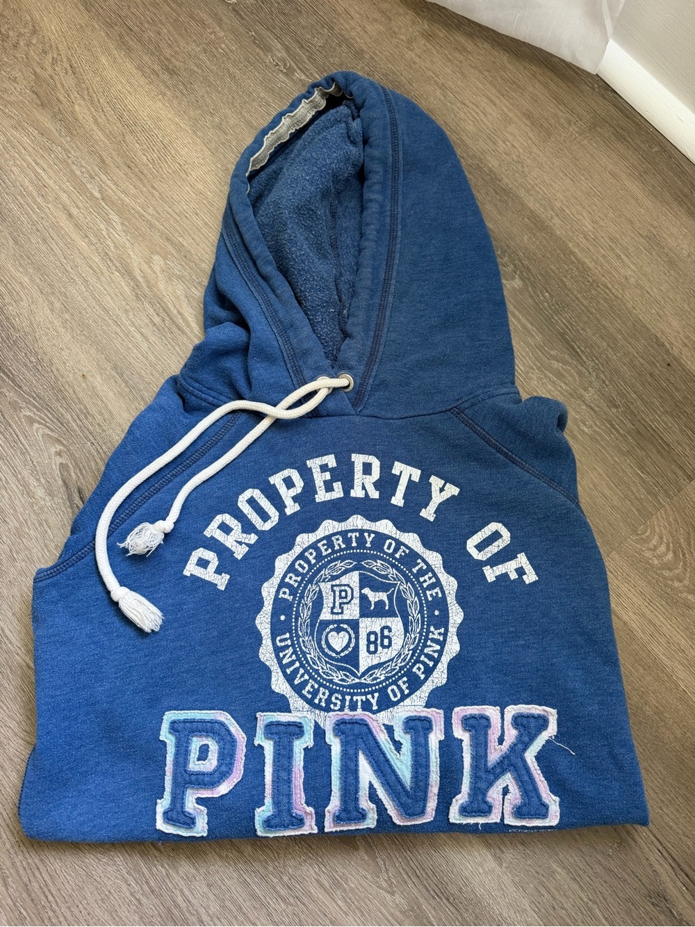 Victoria's Secret PINK University hoodie - Picture 6 of 8